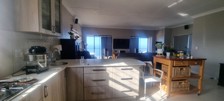 5 Bedroom Property for Sale in Dana Bay Western Cape
